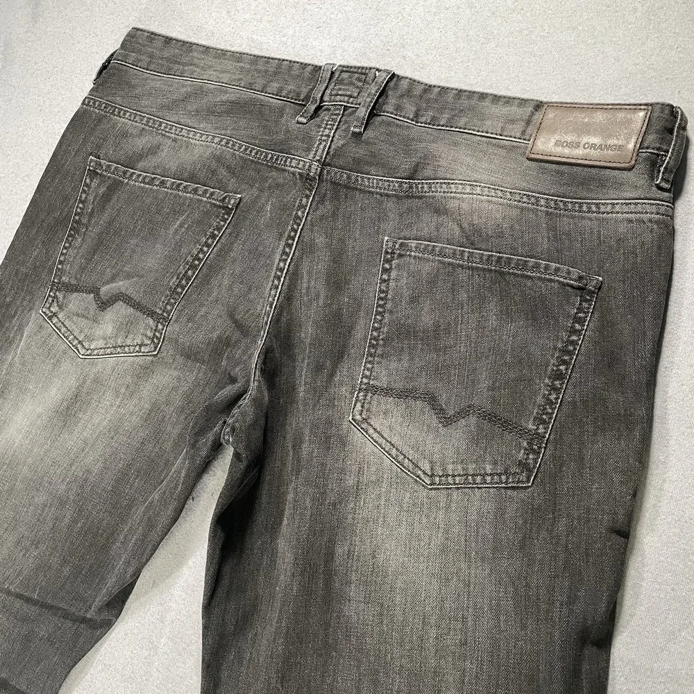 Hugo Boss Mens Jeans 40x34 Orange 24 Barcelona Straight Black Casual-Luxury